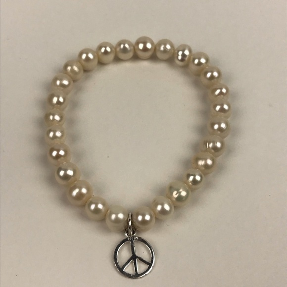 Freshwater Pearl Sterling Silver Peace Bracelet - Picture 3 of 4